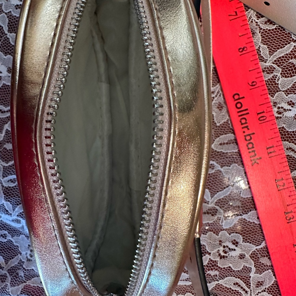 Belt bag… - Picture 3 of 10